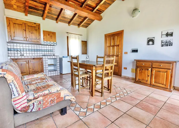 Apartmanhotel With Swimming-pool In Badesi, With Private Terrace 3*